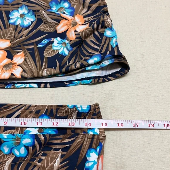 Lands End size 8/8P wrap underwire floral tankini & high waisted bottoms - Picture 3 of 9